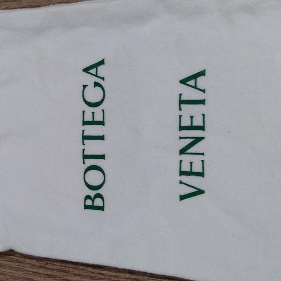 BOTTEGA VENETA White Drawstring Small Protective Storage Dust Bag  5.75 x 9-inch - Picture 2 of 5